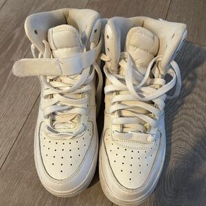 Nike Kids High-Top Sneakers in White